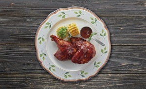 Цыпленок с соусом BBQ